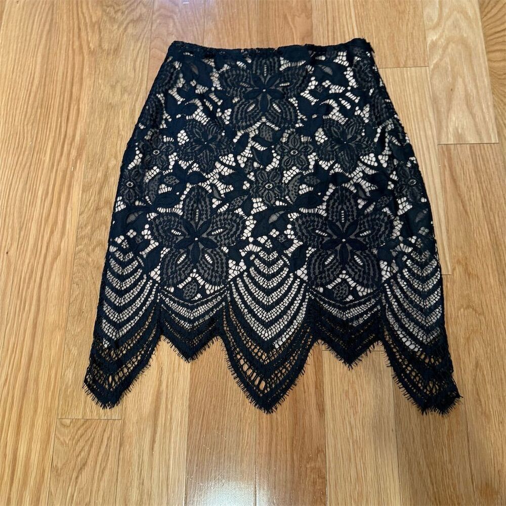 For Love & Lemons Women's Tan Lace, Feminine Skirt Size Standard - Picture 9 of 11